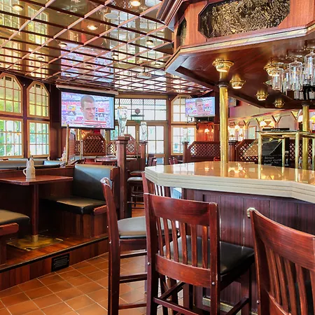 Leonardo Royal Frankfurt 4*