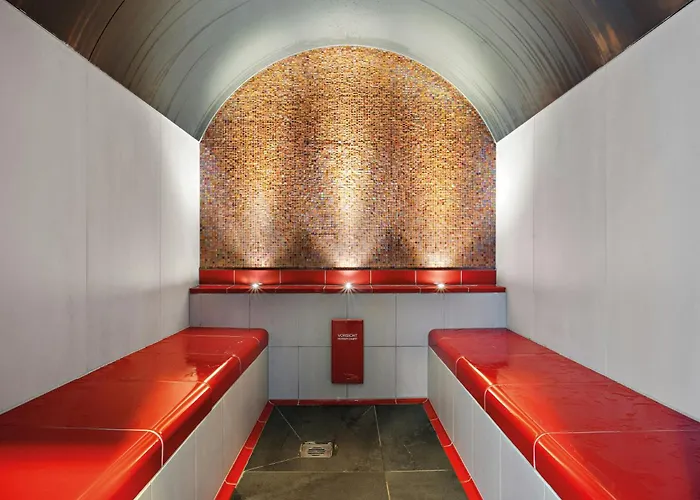 레오나르도 로열 호텔 4*