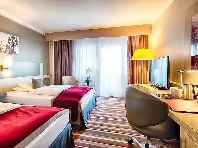 法兰克福莱昂纳多皇家酒店 4* 美因河畔法兰克福