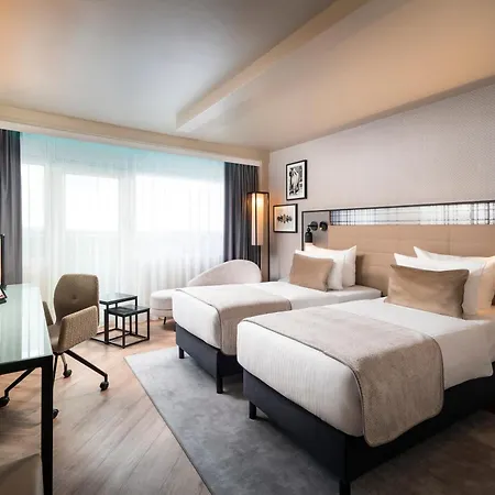 酒店 法兰克福莱昂纳多皇家酒店 4*