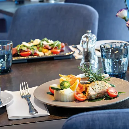 Hotel Leonardo Royal Frankfurt 4*