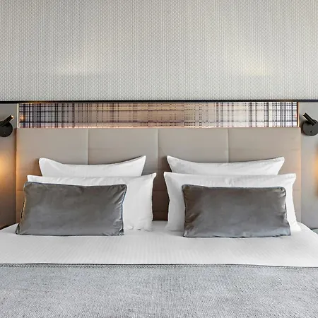 Hotel Leonardo Royal Frankfurt 4*