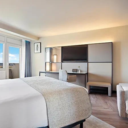 Hotel Leonardo Royal Frankfurt 4*
